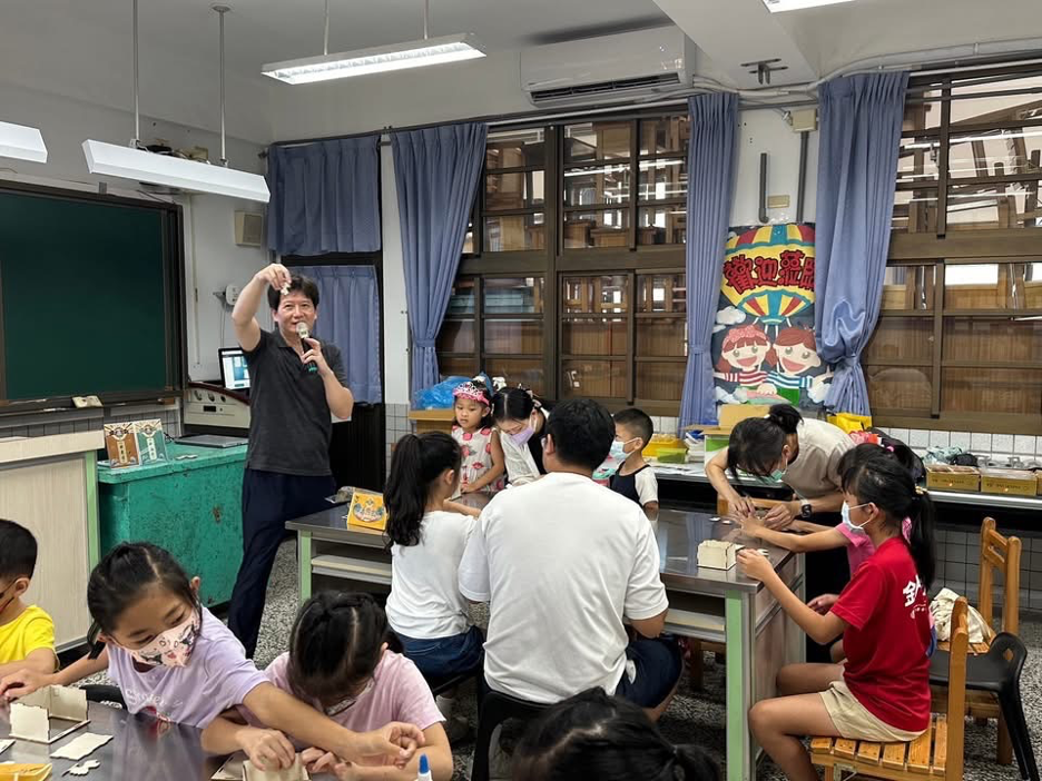 Read more about the article 林媽堯 用文化創意為金門文化續根，也為孩子留下「都會」的可能性