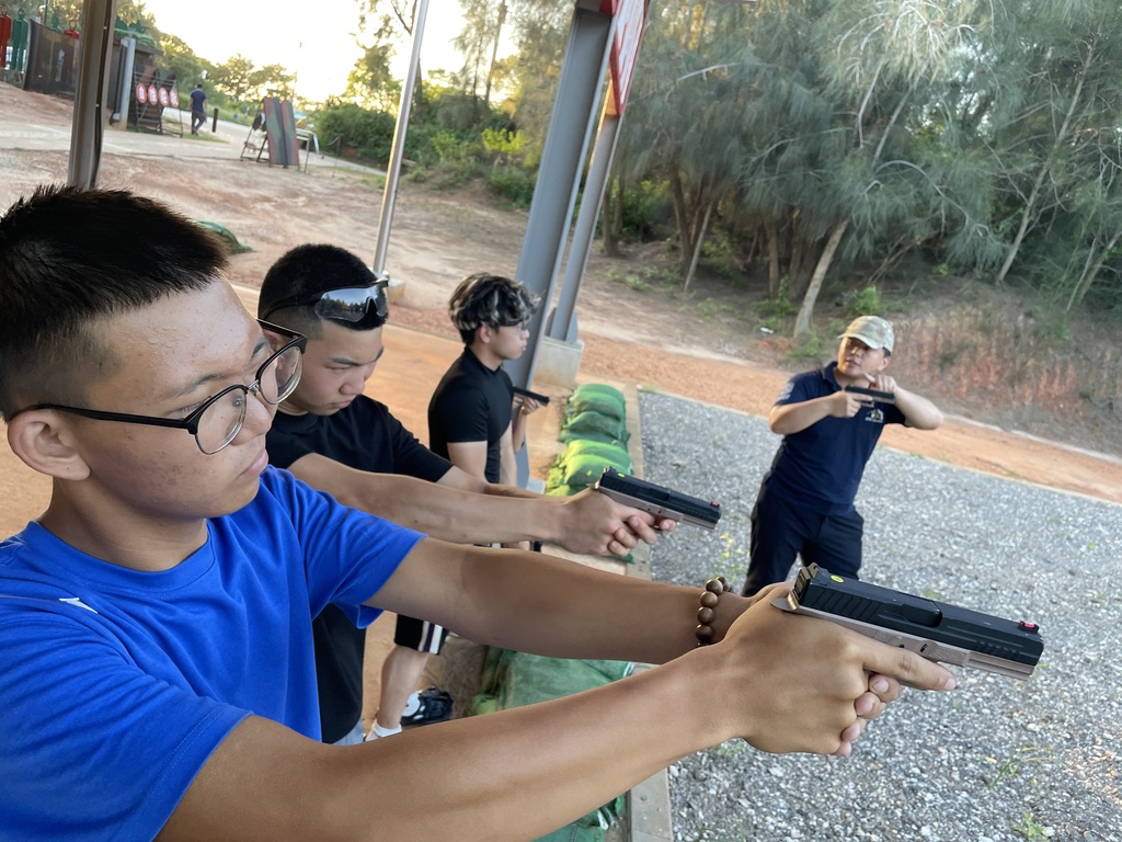 31609163 2318 43E4 B391 56663CFF1D6E 1 105 c